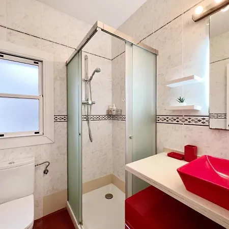 Costes Road Апартаменты